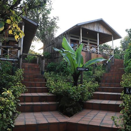 Nkuringo Bwindi Gorilla Lodge Exterior photo